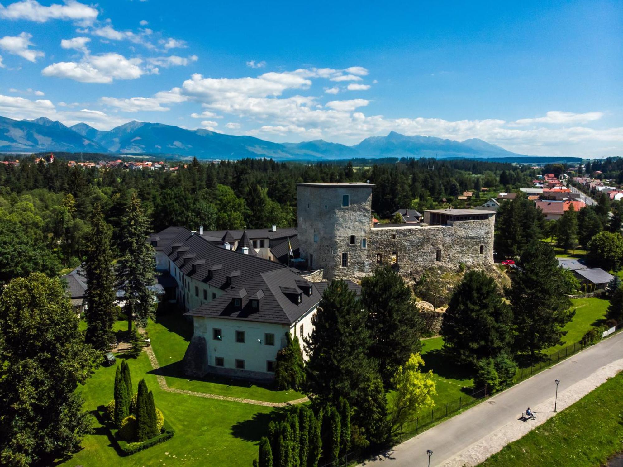 Chateau Grandcastle Liptovský Hrádok Kültér fotó